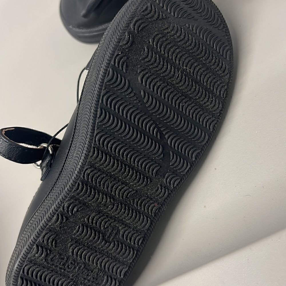 Girls shoes  - Picture 3 of 4
